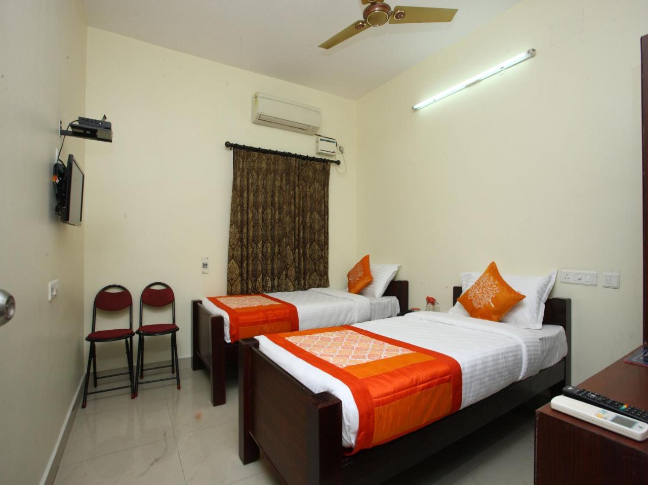 Oyo 10465 Koyambedu Chennai Otel Dış mekan fotoğraf