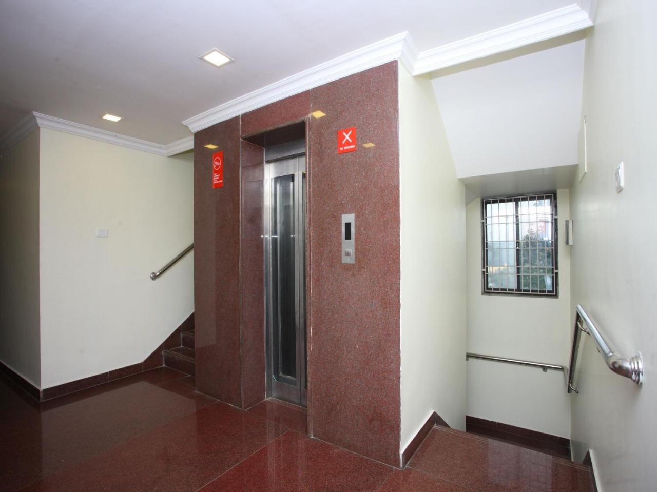 Oyo 10465 Koyambedu Chennai Otel Dış mekan fotoğraf