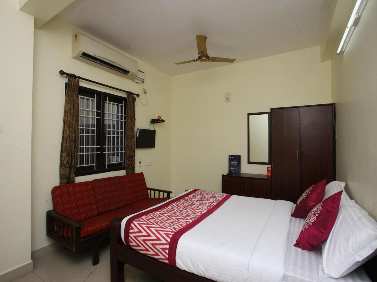 Oyo 10465 Koyambedu Chennai Otel Dış mekan fotoğraf